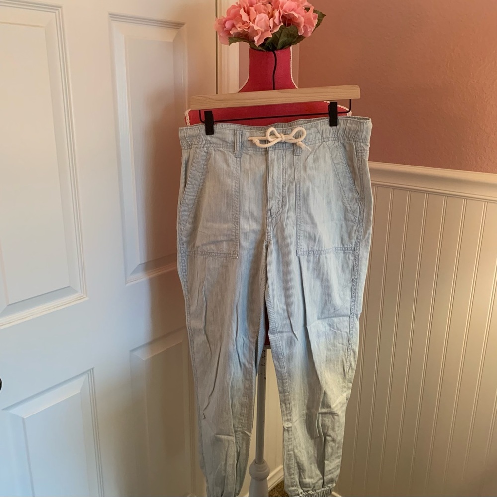 Blue and White Lounge Cuffed Tie at Waist American Eagle size 8